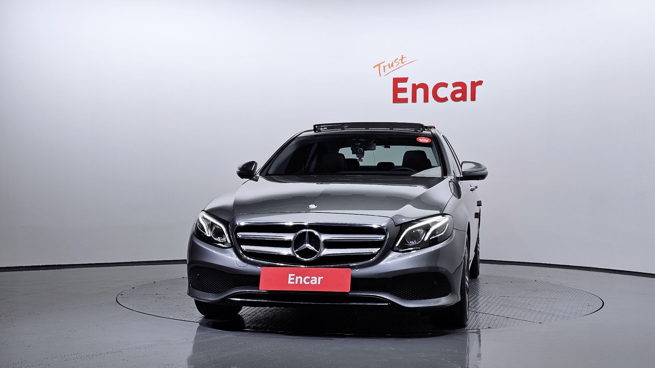 MERCEDES BENZ E-CLASS W213 2016