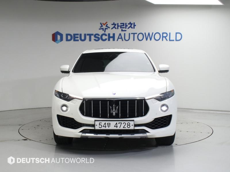 MASERATI LEVANTE 2017