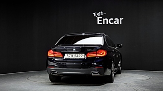 BMW 5-SERIES G30 2018