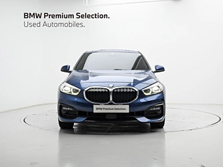 BMW 1-SERIES F40 2020