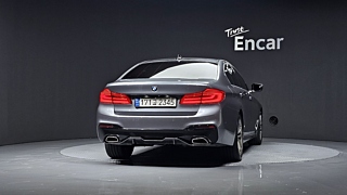 BMW 5-SERIES G30 2018