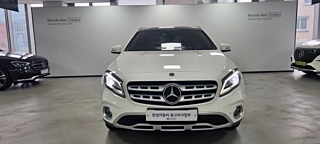 MERCEDES BENZ GLA-CLASS X156 2019