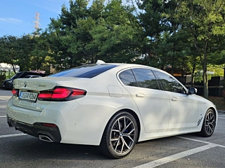 BMW 5-SERIES G30 2021