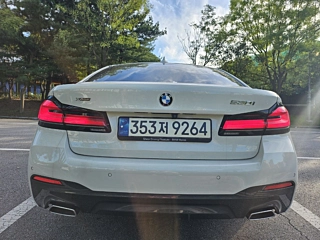 BMW 5-SERIES G30 2021