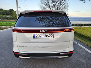 KIA CARNIVAL 2023