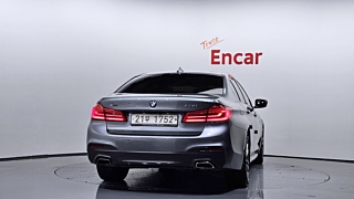 BMW 5-SERIES G30 2017