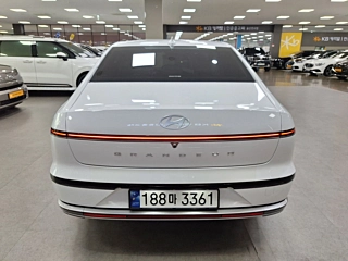 HYUNDAI GRANDEUR GN7 2023