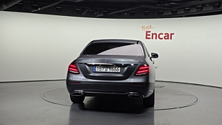 MERCEDES BENZ E-CLASS W213 2016