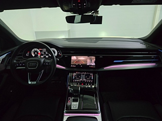 AUDI Q8 4M 2021