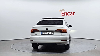 VOLKSWAGEN JETTA 2020