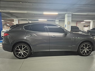 MASERATI LEVANTE 2018