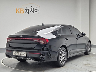 KIA K5  2021