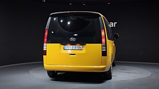 HYUNDAI STARIA 2023