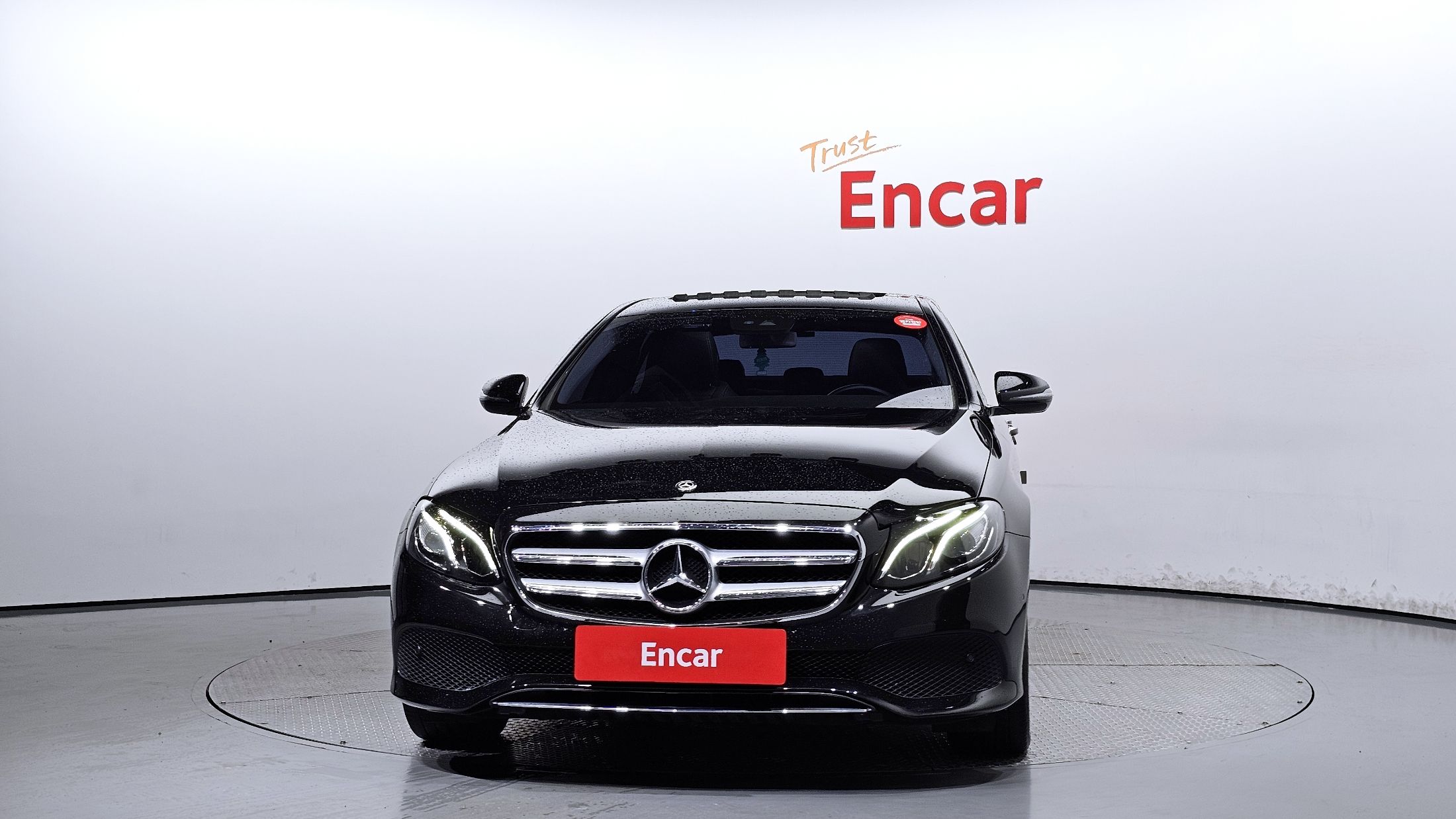 MERCEDES BENZ E-CLASS W213 2017
