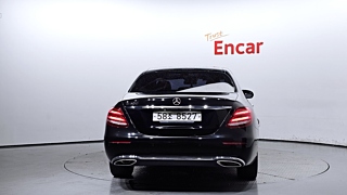 MERCEDES BENZ E-CLASS W213 2017