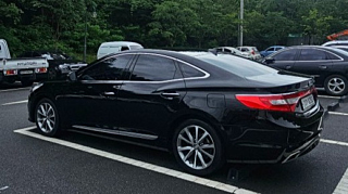 HYUNDAI GRANDEUR HG 2016