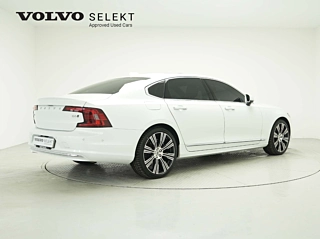 VOLVO S90 2023