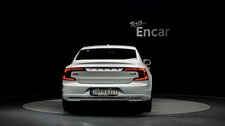 VOLVO S90 2022