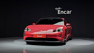 PORSCHE TAYCAN 2020