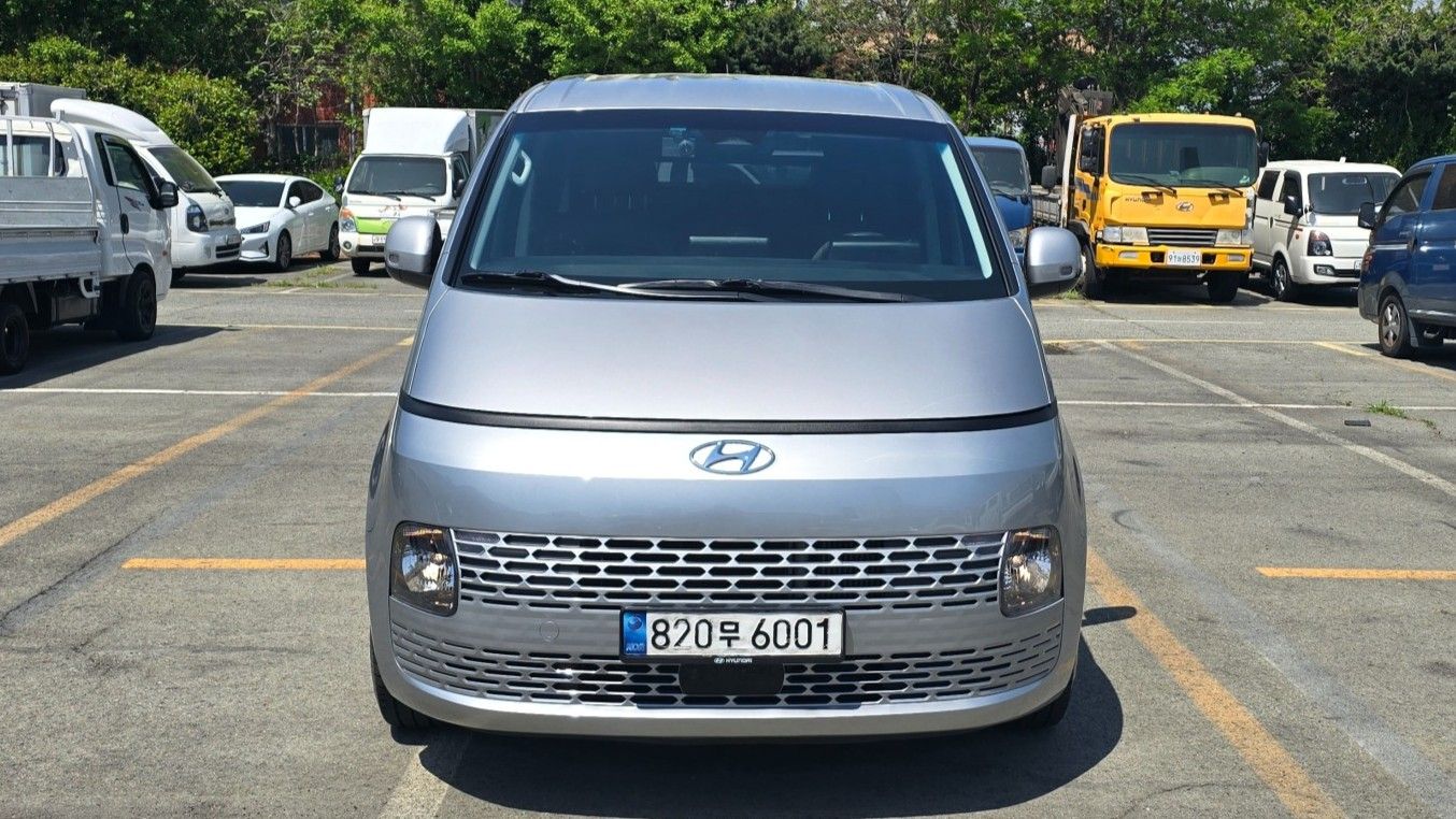 HYUNDAI STARIA 2022
