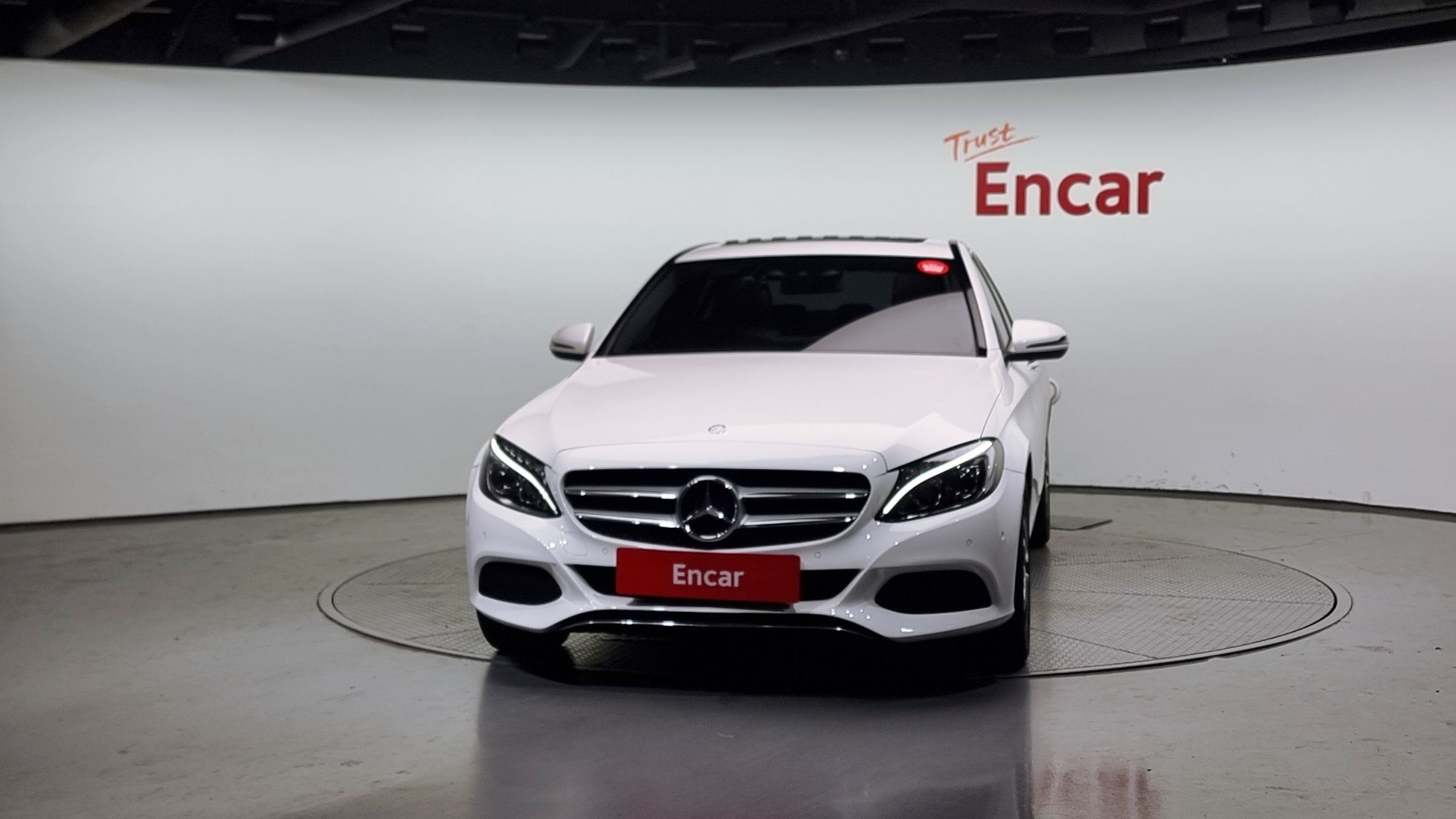 MERCEDES BENZ C-CLASS W205 2016