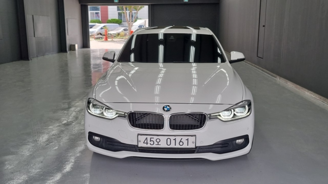 BMW 3-SERIES F30 2016