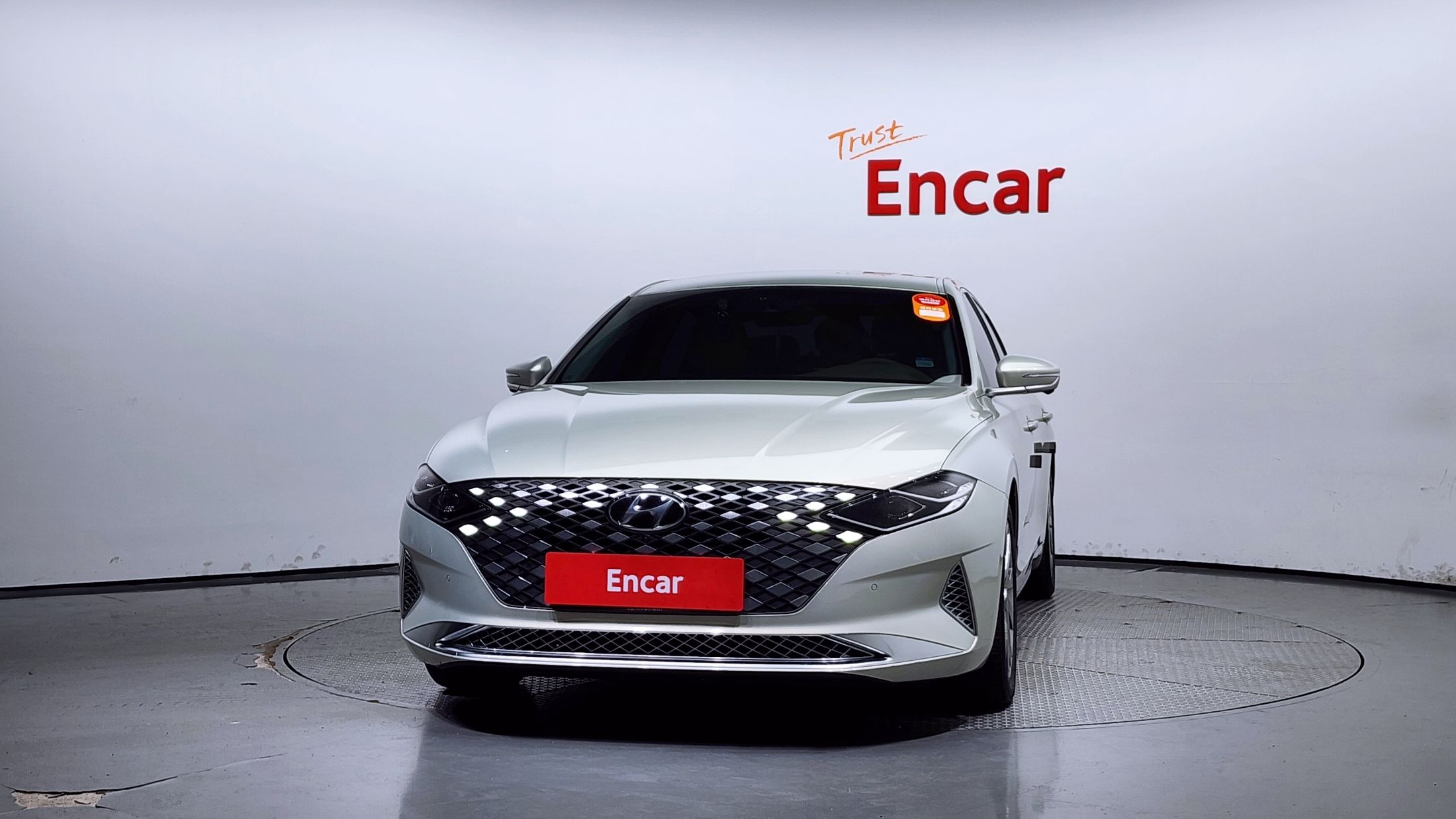HYUNDAI GRANDEUR IG HYBRID 2019