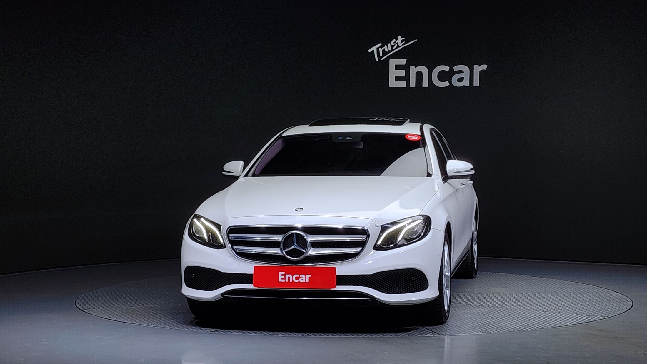 MERCEDES BENZ E-CLASS W213 2017