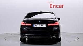 BMW 5-SERIES G30 2020
