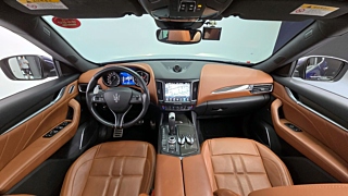 MASERATI LEVANTE 2019