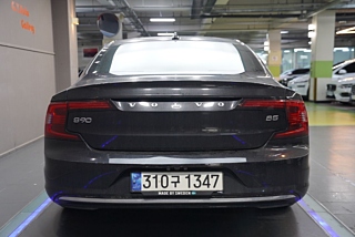 VOLVO S90 2021