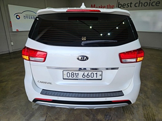 KIA CARNIVAL 2017