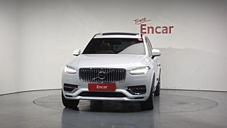 VOLVO XC90 2021
