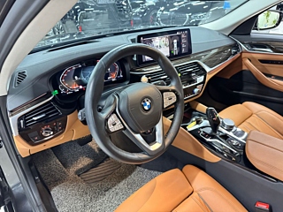BMW 5-SERIES G30 2020
