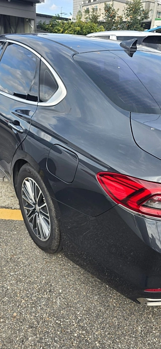 HYUNDAI GRANDEUR IG HYBRID 2017