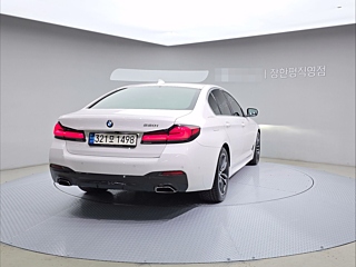 BMW 5-SERIES G30 2021