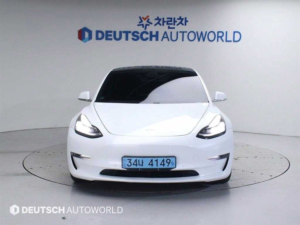 TESLA MODEL 3 2019
