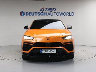 LAMBORGHINI URUS 2022