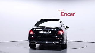 MERCEDES BENZ E-CLASS W213 2019