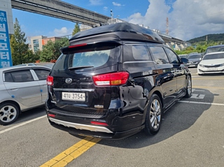 KIA CARNIVAL 2018