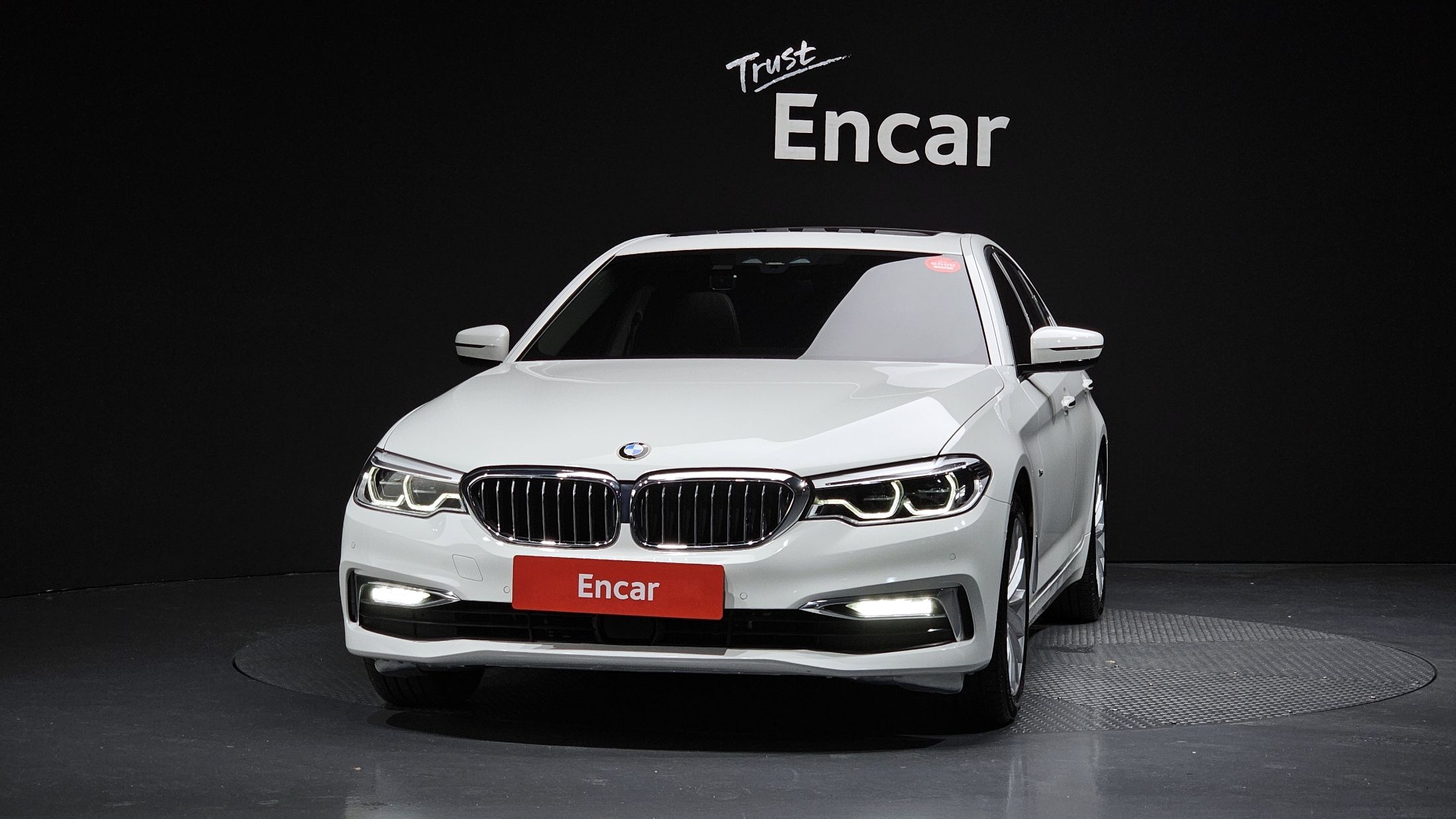 BMW 5-SERIES G30 2018