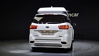 KIA CARNIVAL 2018