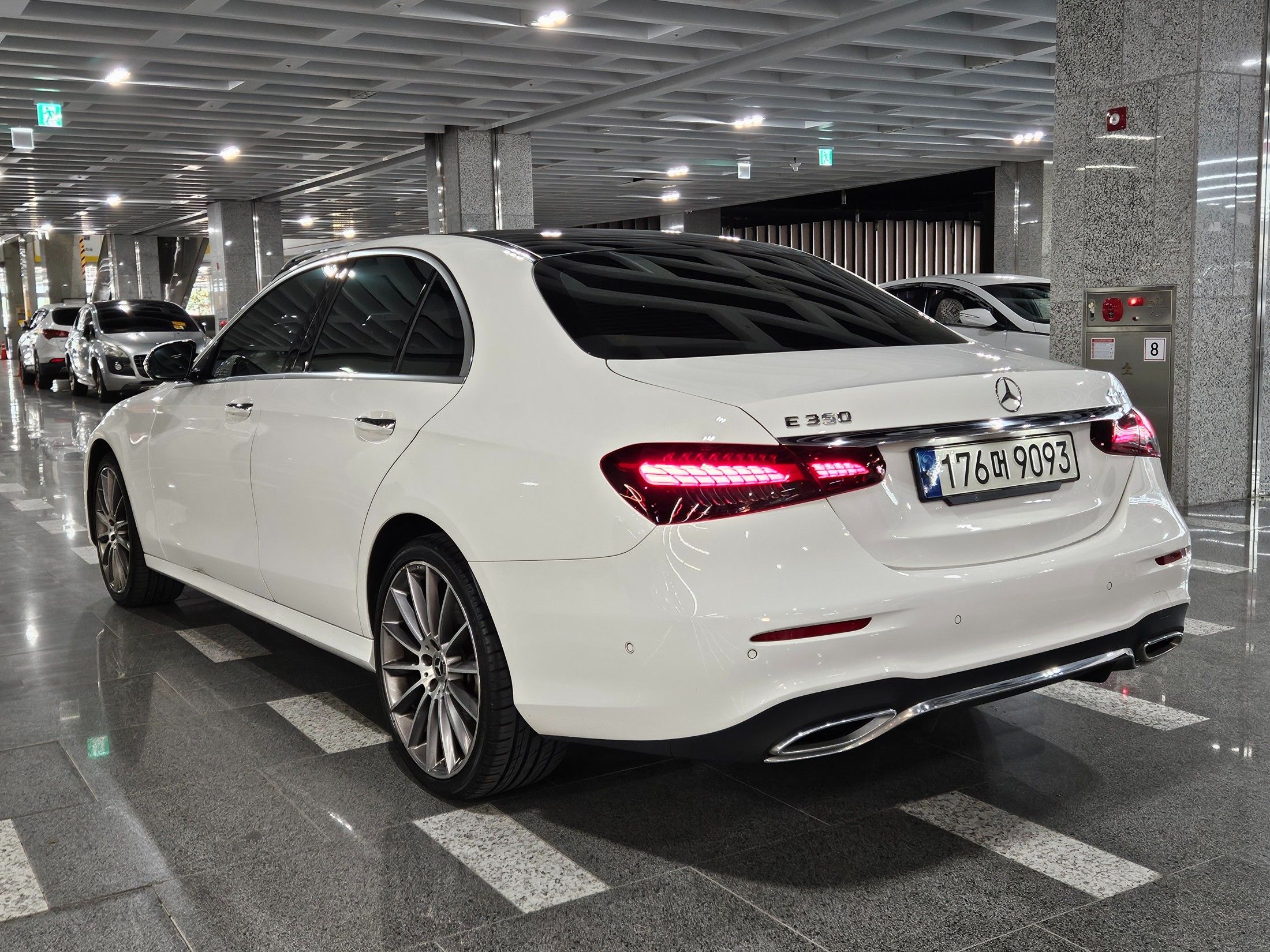 MERCEDES BENZ E-CLASS W213 2021