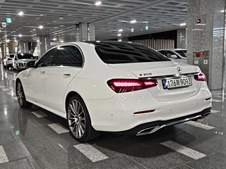 MERCEDES BENZ E-CLASS W213 2021