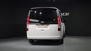 HYUNDAI STARIA 2023