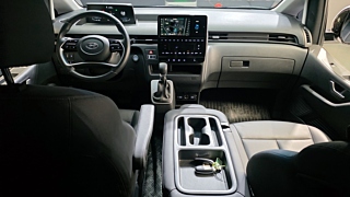 HYUNDAI STARIA 2023