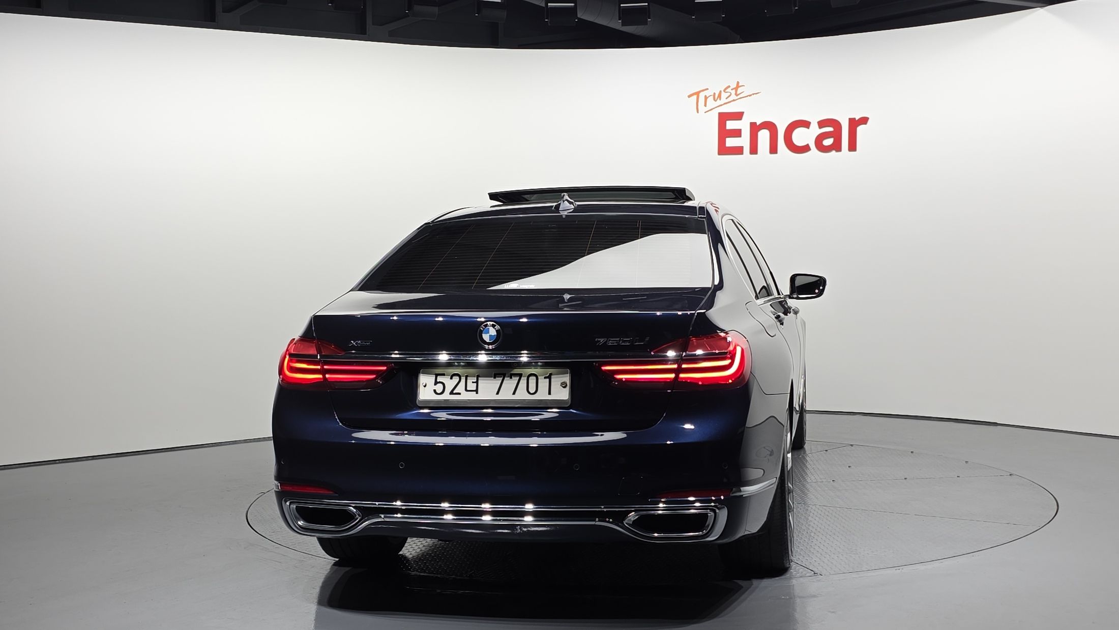 BMW 7-SERIES G11 2017