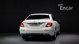 MERCEDES BENZ E-CLASS W213 2016