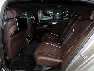 BMW 7-SERIES G11 2021