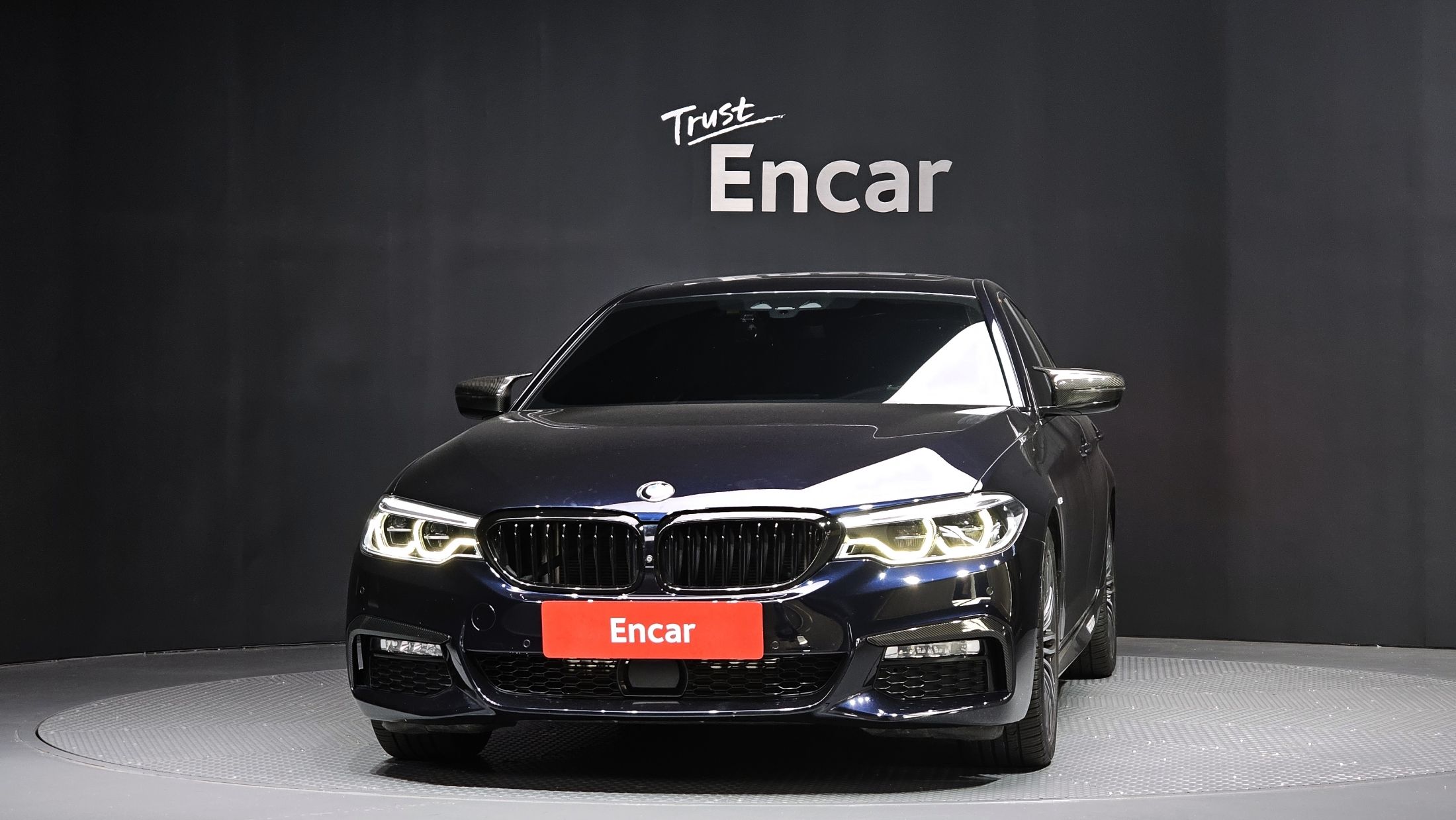 BMW 5-SERIES G30 2017